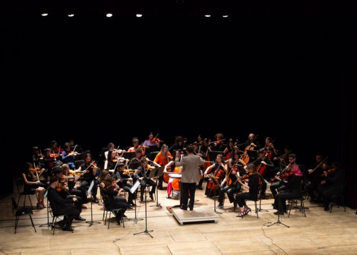 Com apoio do BRDE, 106 crianças e adolescentes de famílias de baixa renda começam aulas de música na RMC