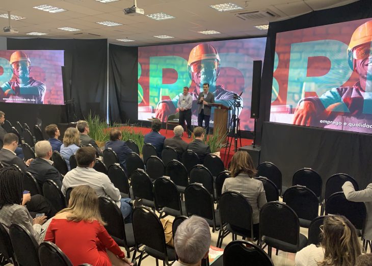 BRDE reforça parcerias com prefeituras gaúchas no 41º Congresso de Municípios