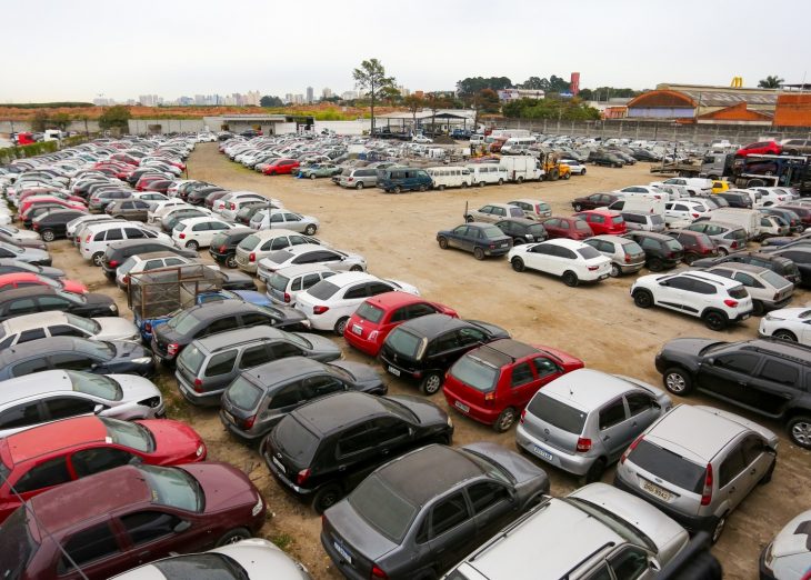 Governo de SP lança edital de concessão dos serviços de remoção e guarda de veículos estruturada pelo BRDE