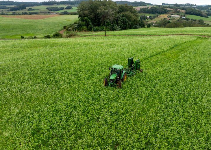 BRDE soma mais de R$ 800 milhões em contratações para o agronegócio de Santa Catarina em 2025